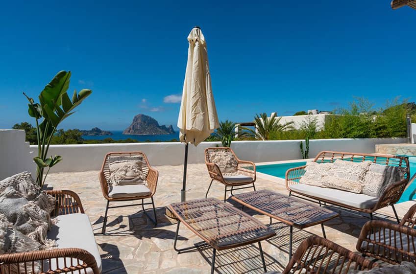 Where is the best place to stay in Ibiza? Our 10 best villas: 