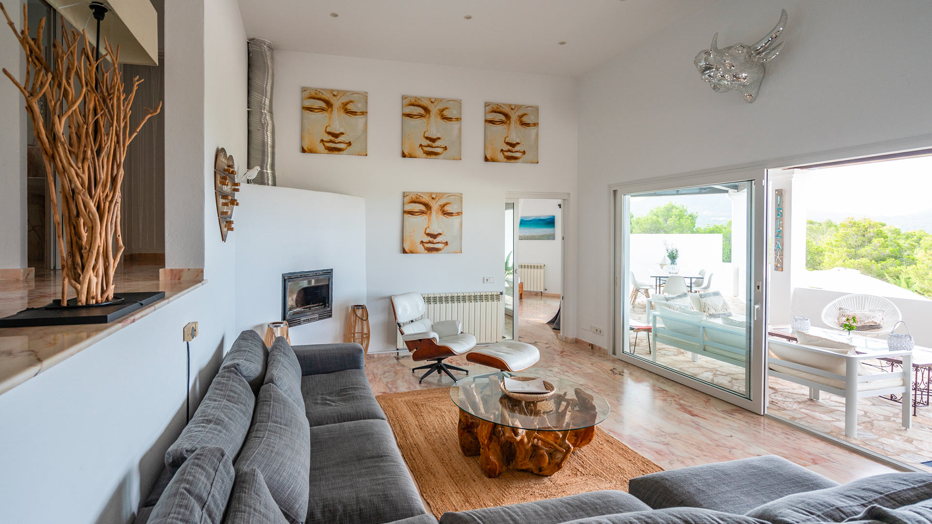 Villa White Pink, Rental in Ibiza